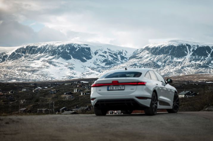 Audi%20A6%20e-tron
